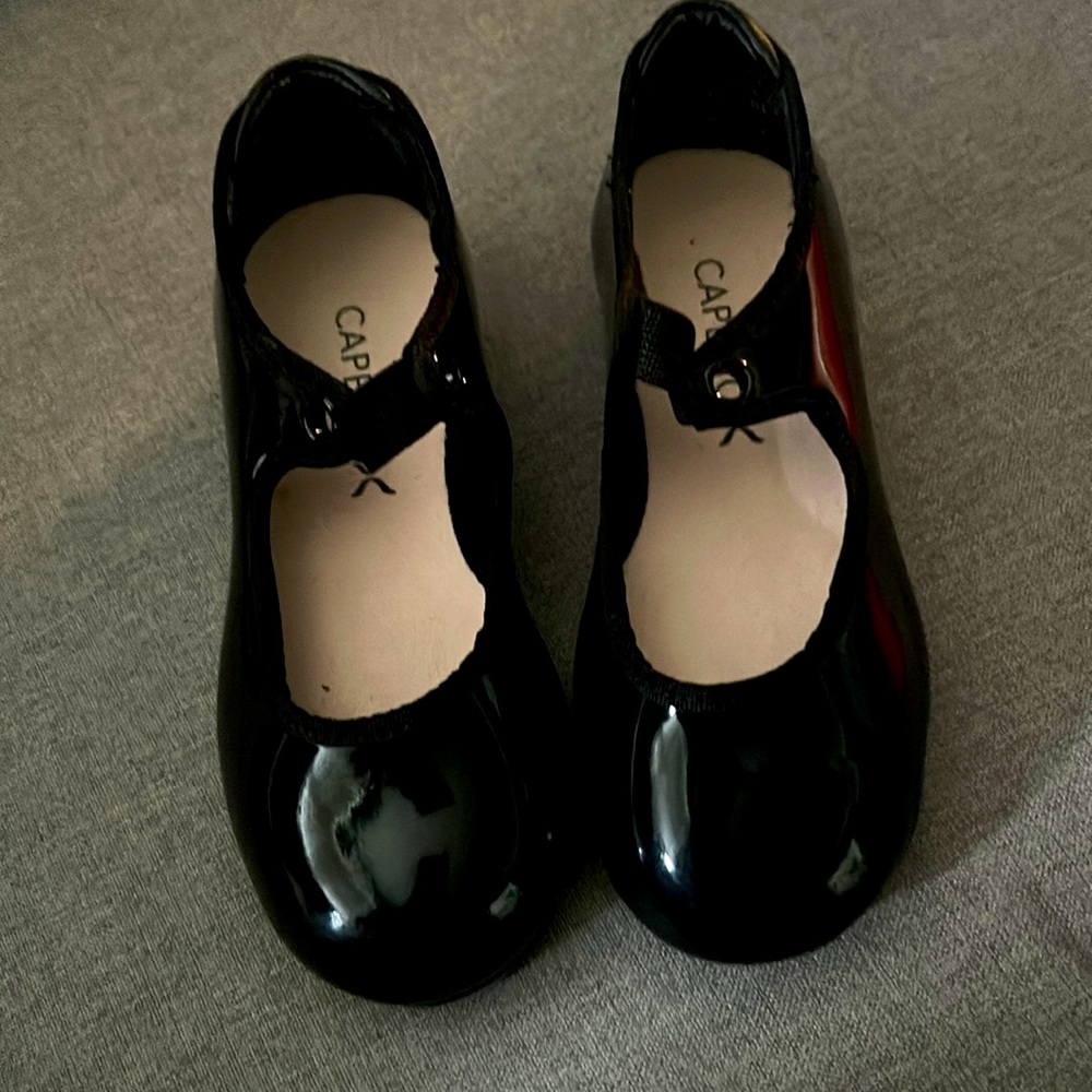 Capezio Black Tap Shoe (8.5 Toddler)